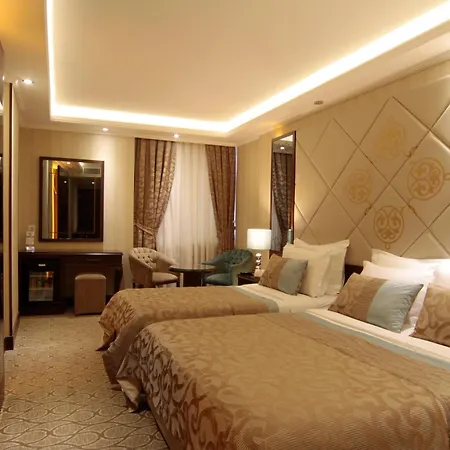 Hotel The Parma Downtown 4*