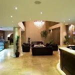Отель Black Bird 4*