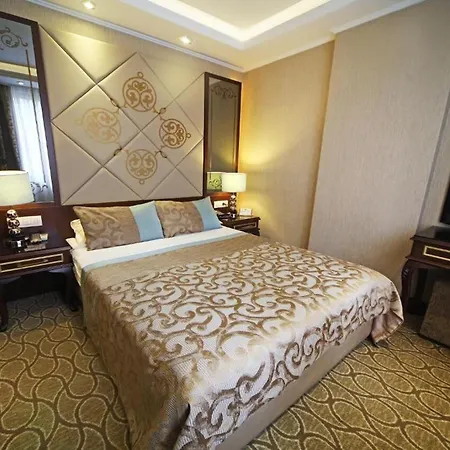 Hotel The Parma Downtown 4*