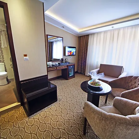 Ξενοδοχείο The Parma Downtown 4*
